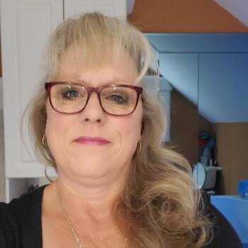 Baby-sitter in Sherbrooke: Nicole