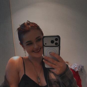 Babysitter in Launceston: DNykia