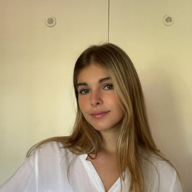 Babysitter in Montevideo: Sofia