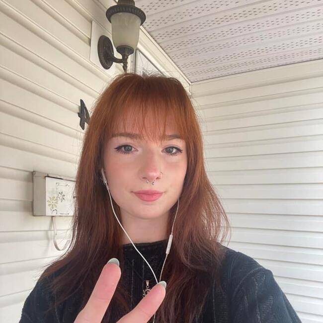 Baby-sitter in Saint-Albert: Amélie