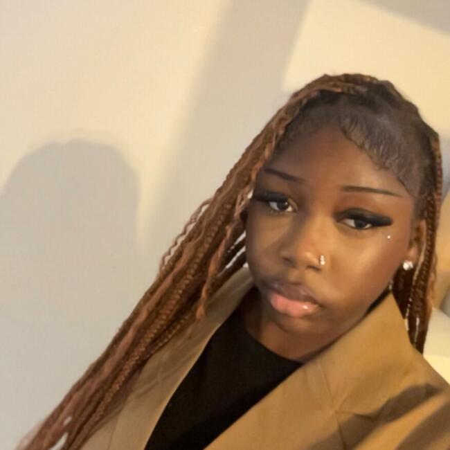 Babysitter in Osny: Eunice
