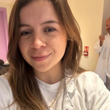 Babysitter in Dublin: Elizabeth