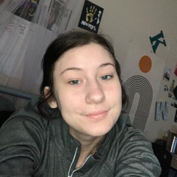 Nanny in Conroe: Tara