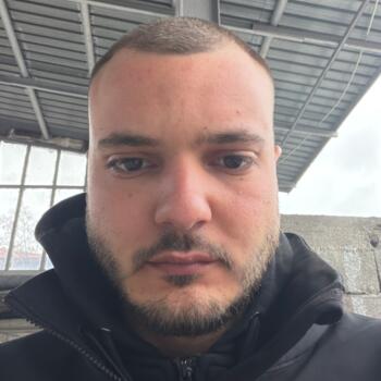 Babysitting job in Plovdiv: babysitting job Lachezar