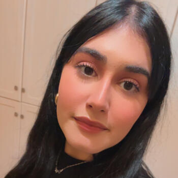 Nanny in Vecchiano-Nodica: Aisha