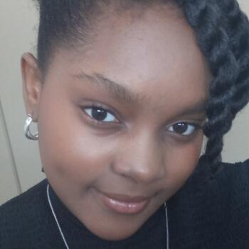 Babysitter in Nepean: Widnie Raphaëlla