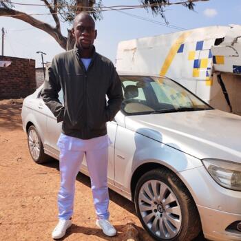 Babysitter in Midrand: Velekhaya