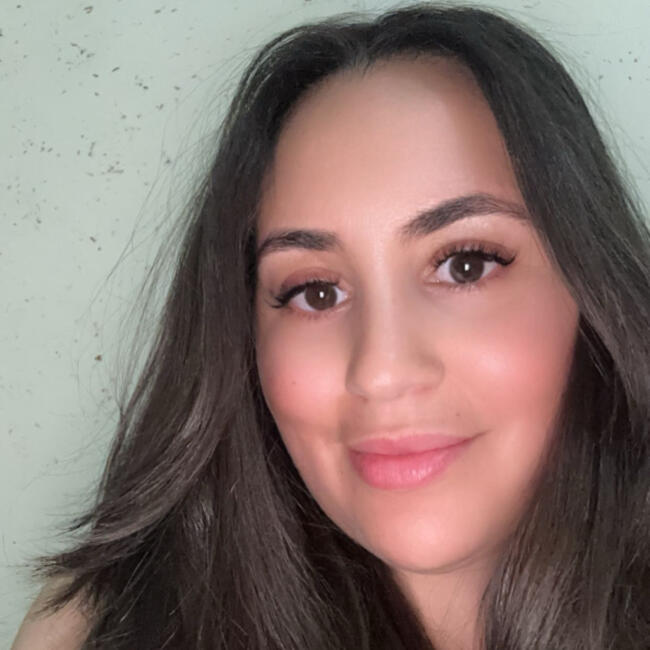 Nounou à Paris: Imene