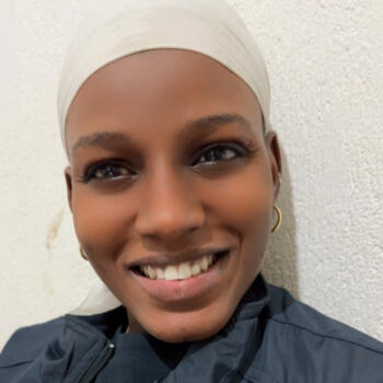 Nanny in Izmir: Tinahsh