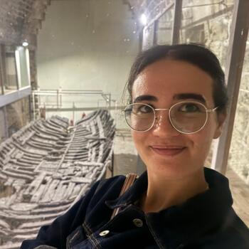 مربية أطفال في بني صاف: Fadoua