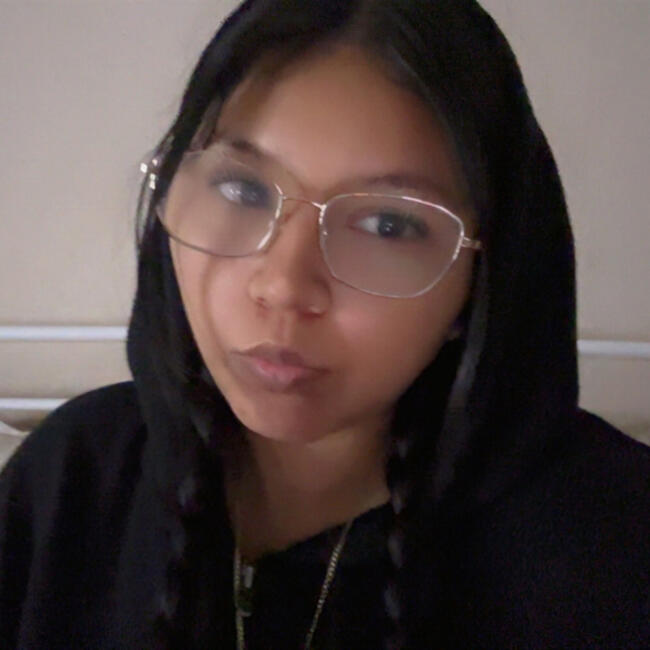 Babysitter in Fresno: Evelyn