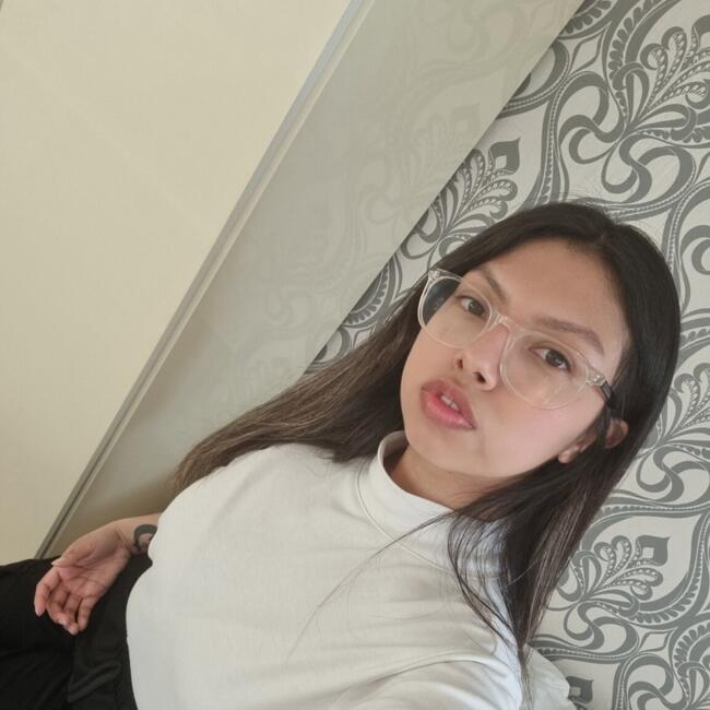 Babysitter in Corby: Angie