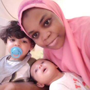 Babysitter Jeddah: Kantono