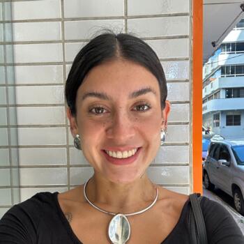 Babysitter in Florianópolis: Lia Yasmin