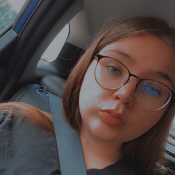 Baby-sitter in Arlon: Justine