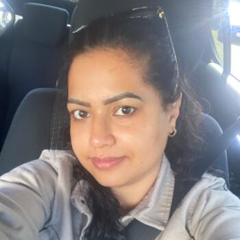 Babysitter in Hamilton: Pallvi