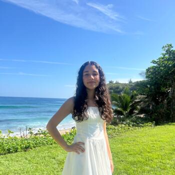 Babysitter in Isabela: Lyari