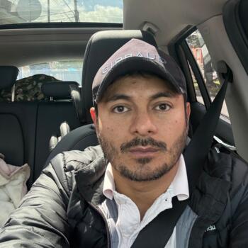 Babysitting job in Bogotá: babysitting job David