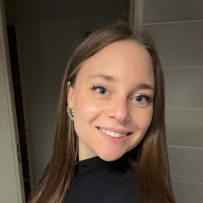 Babysitter in Queenstown: Perrine