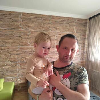 Babysitting job in Kecskemét: babysitting job Péter
