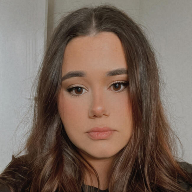 Babysitter in Papakura: Chloe