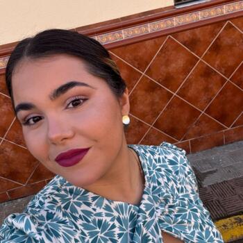 Babysitter in Sanlúcar la Mayor: Maria