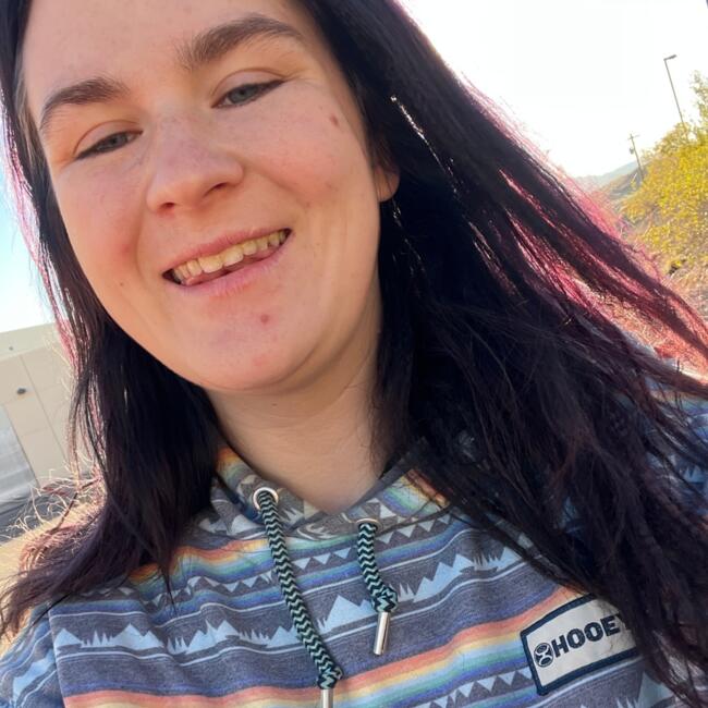 Babysitter in Kingman (Arizona): Angel