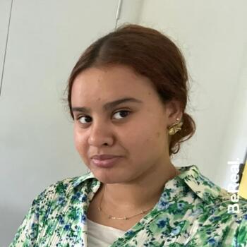 Babysitter in Villefranche-sur-Saône: Bassma