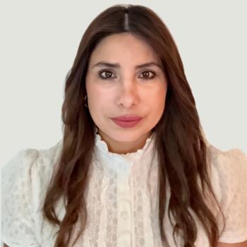 Canguro en Valencia: María Eugenia