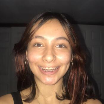 Babysitter in Mesa: Adamary