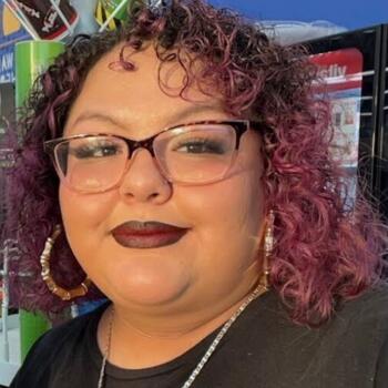 Babysitter in San Antonio: Maria