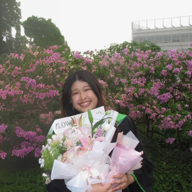 Singapore Island的保母: Gwen