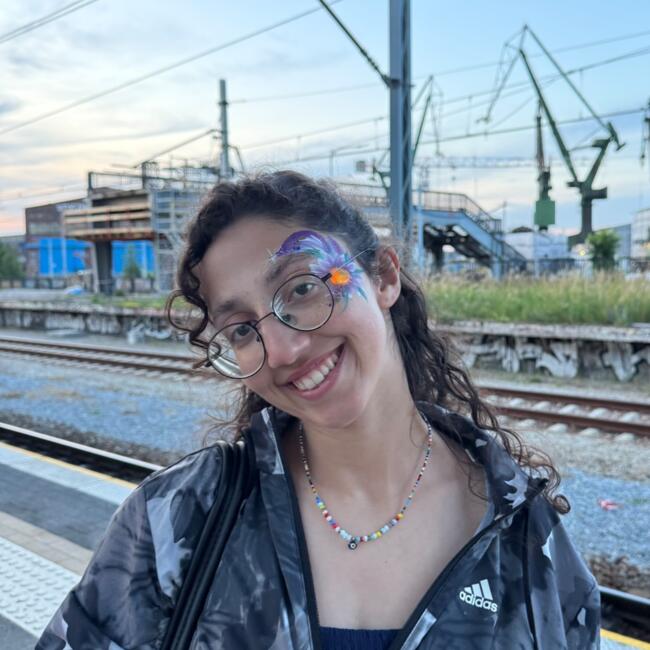 Babysitter in Wroclaw: Nazik Dilara