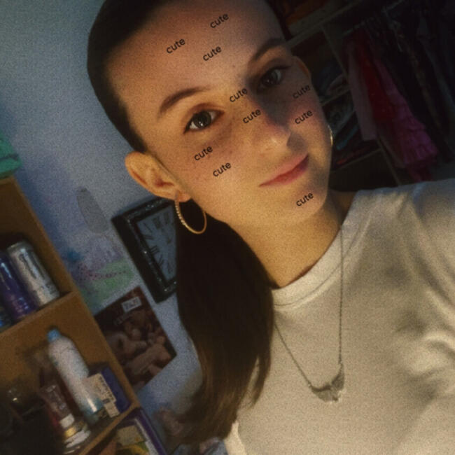 Babysitter in Arras: Noémie