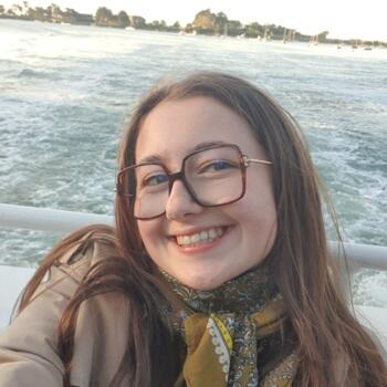Babysitter in Oiré: Diane