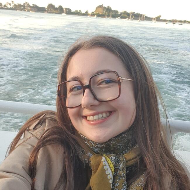 Babysitter in Oiré: Diane