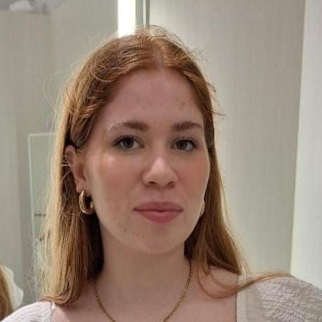 Babysitter in Bornem: Zoë