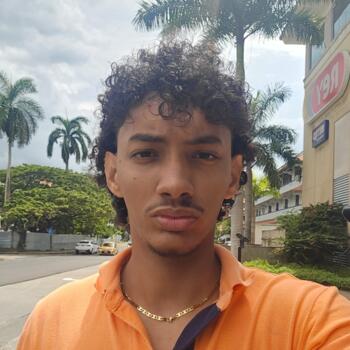 Trabajo para niñera en Panamá: Carlos