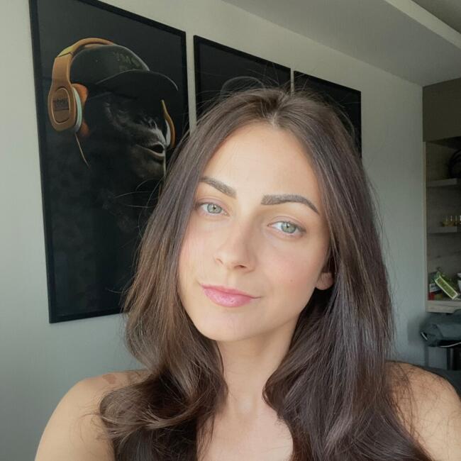 Babysitter in Budapest: Sarolta