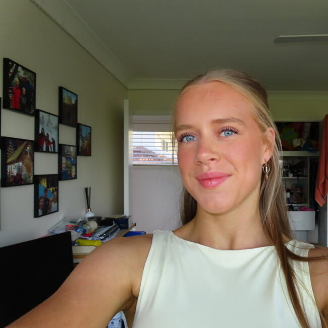 Babysitter em Sydney: Elissa