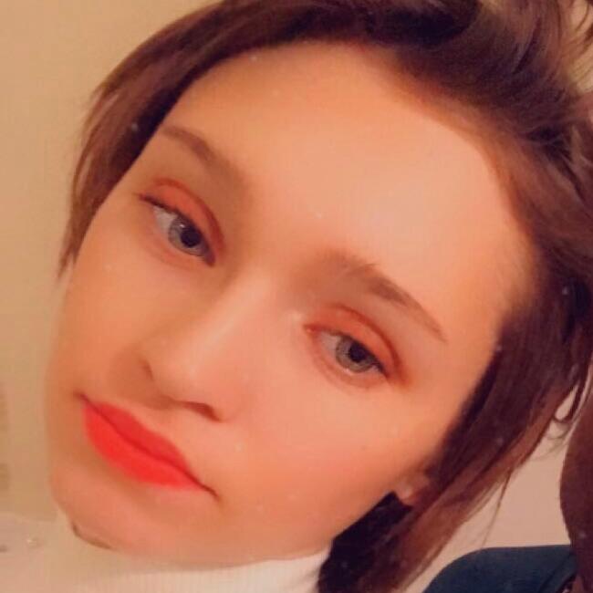 Babysitter in Dijon: Laura