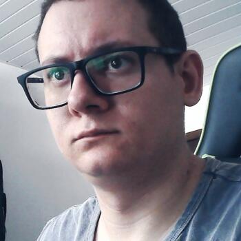 Emprego de babá em Joinville: emprego de babá Júlio César