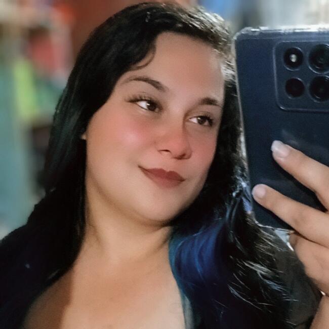 Babysitter in São José dos Pinhais: Jeinnifer