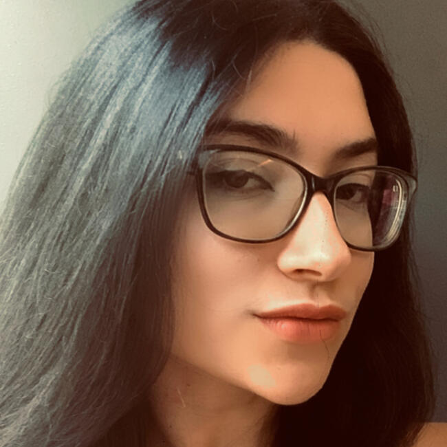 Babysitter in Kalamaria: Καλλιοπη