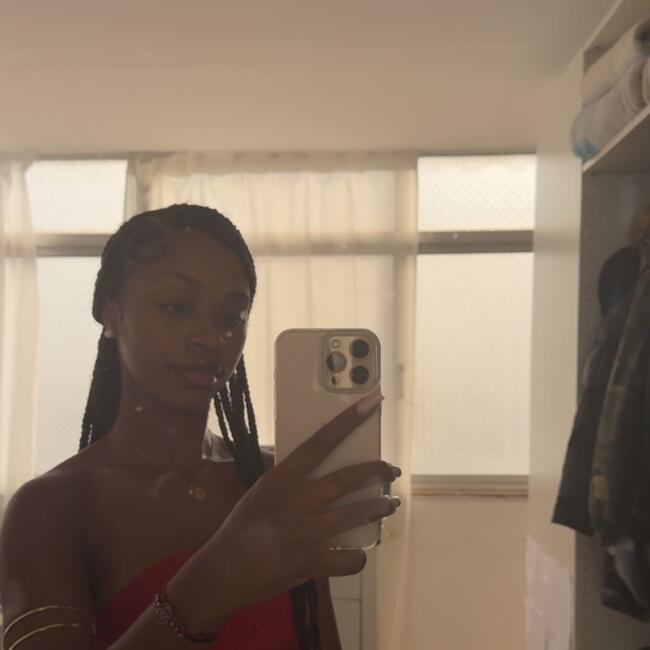 Babysitter em Rio de Mouro: Melissa