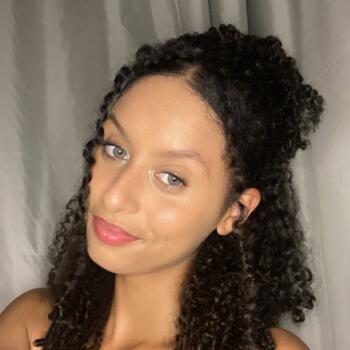 Babysitter in Porto Belo: Isabella