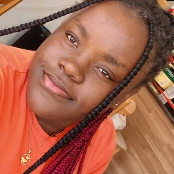 Babysitter in Camarate: Rosinete