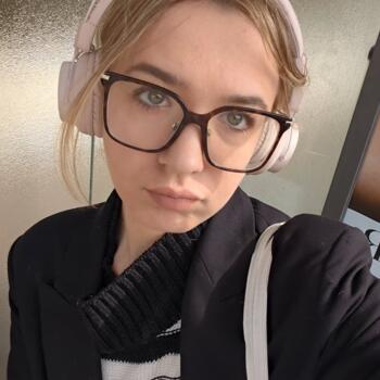 Babysitter in Grenoble: Clemence