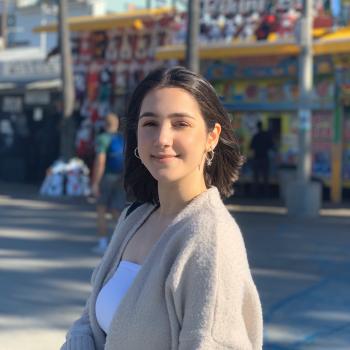 Babysitters in Los Angeles: Warda