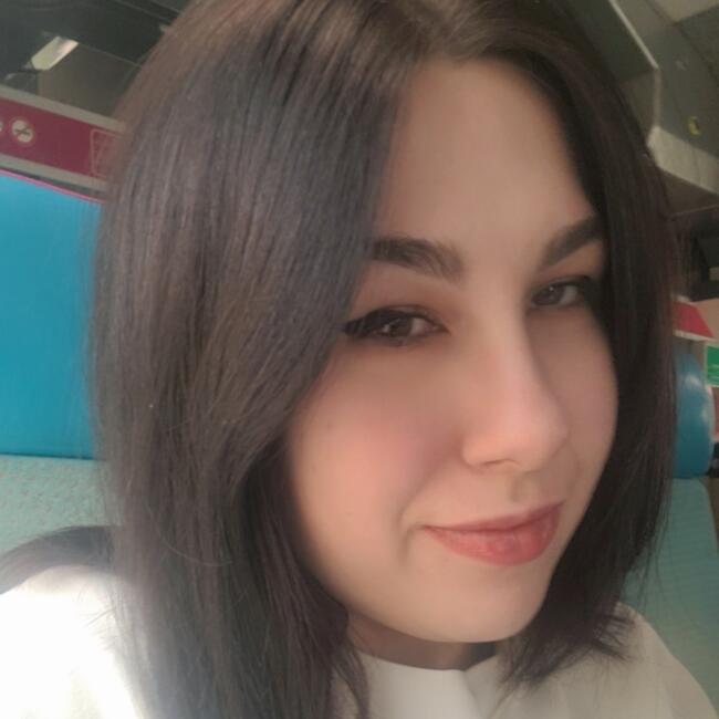 Babysitter in La Roquebrussanne: Chloé